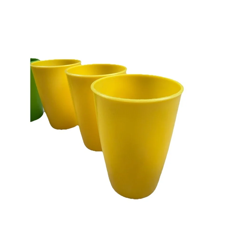 Tupperware Kids 6‎ piece set Bell Tumblers, 3 Green 3 Yellow Made In USA 4oz